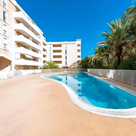 Appartement Hyeres 아파트 *
